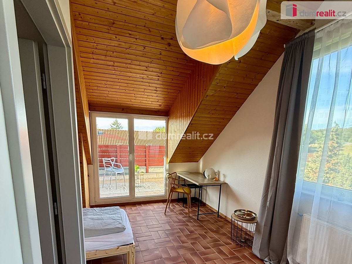 Pronájem bytu pokoje 14 m² – fotografie 3