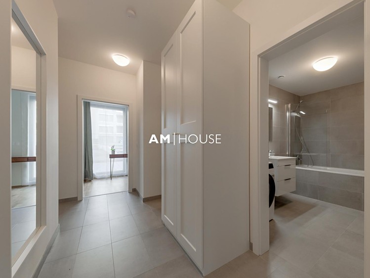 Pronájem bytu 2+kk, 55 m² (12 z 12)