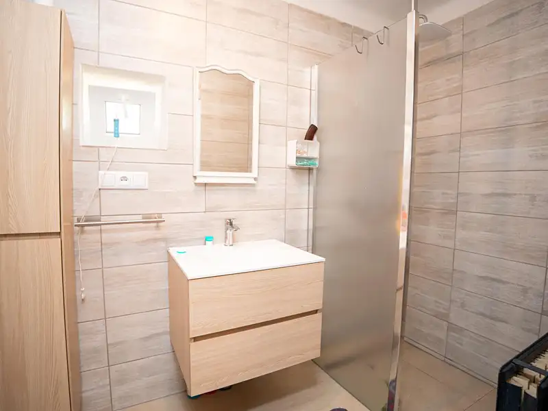 Prodej rodinného domu 76 m², pozemek 551 m², Kvášňovice – náhled fotky 3