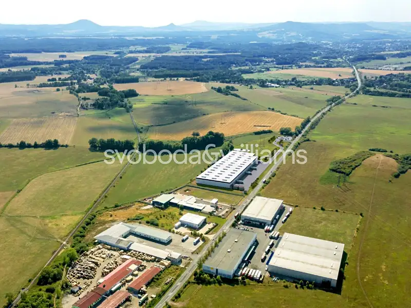 Pronájem výrobní haly, prostoru 15500 m², Zákupy – náhled fotky 1