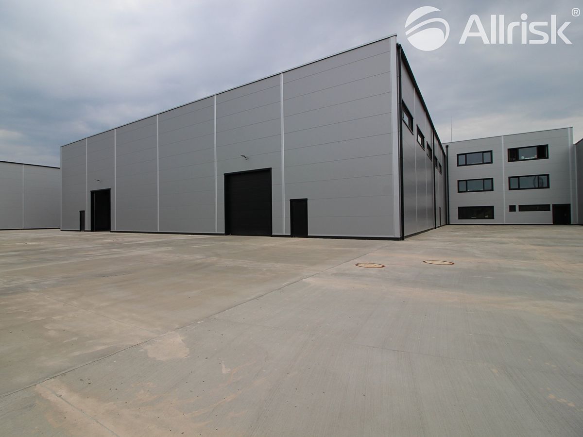 Pronájem výrobní haly, prostoru 1100 m²