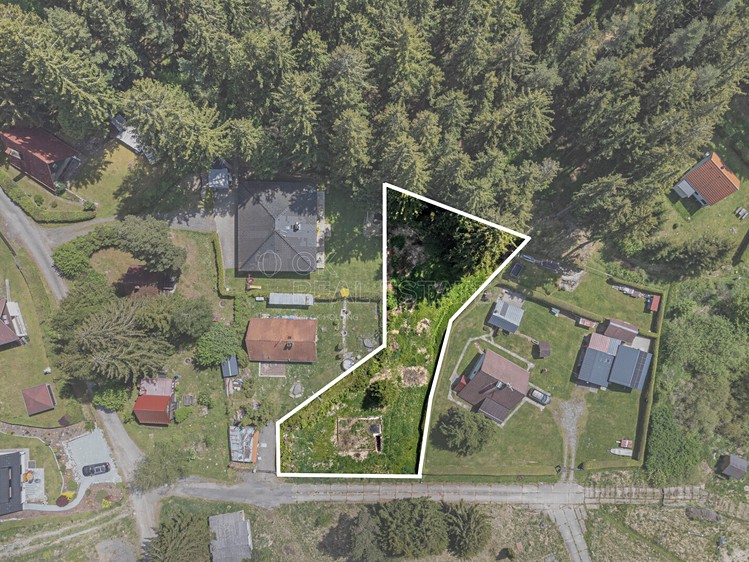 Prodej pozemku, 900 m² (2 z 9)