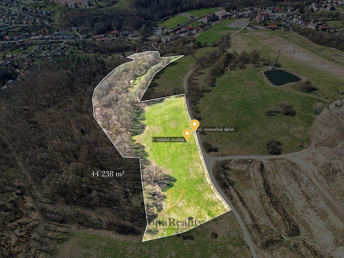 Prodej stavebního pozemku 44238 m²