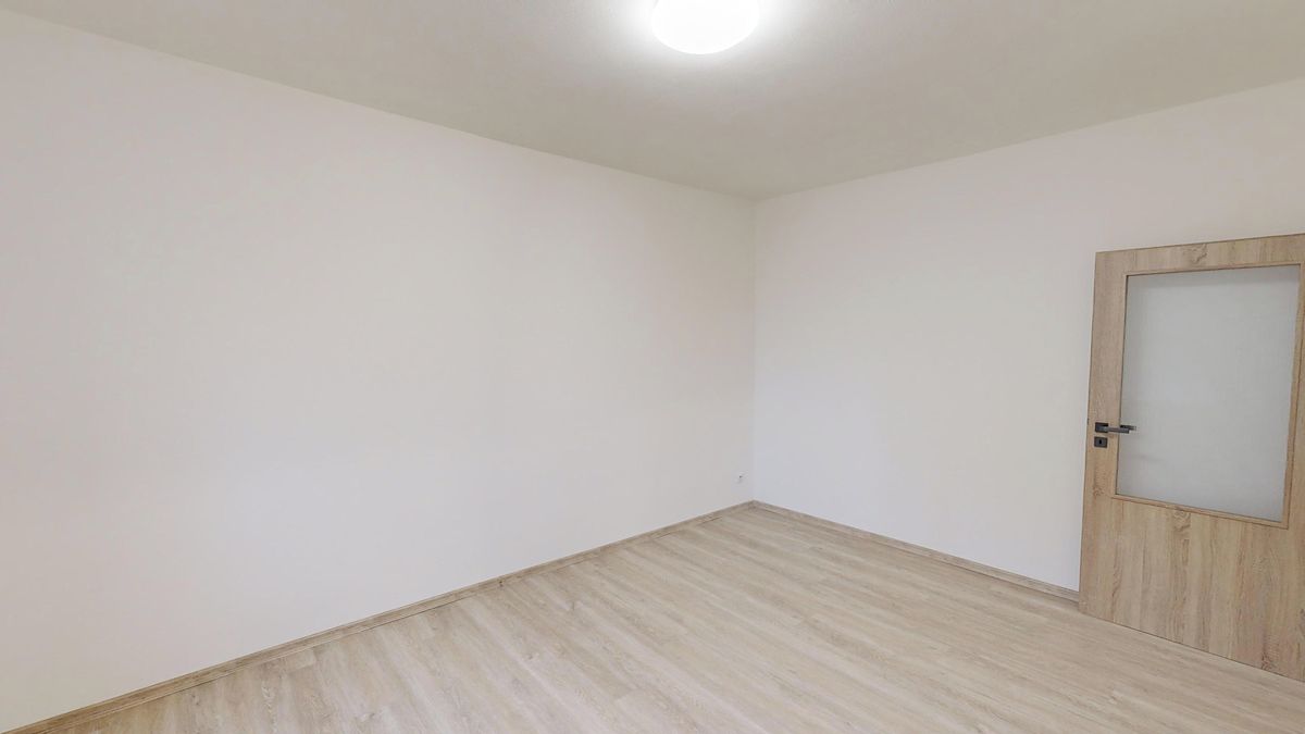 Pronájem bytu 2+1 54 m² – fotografie 4