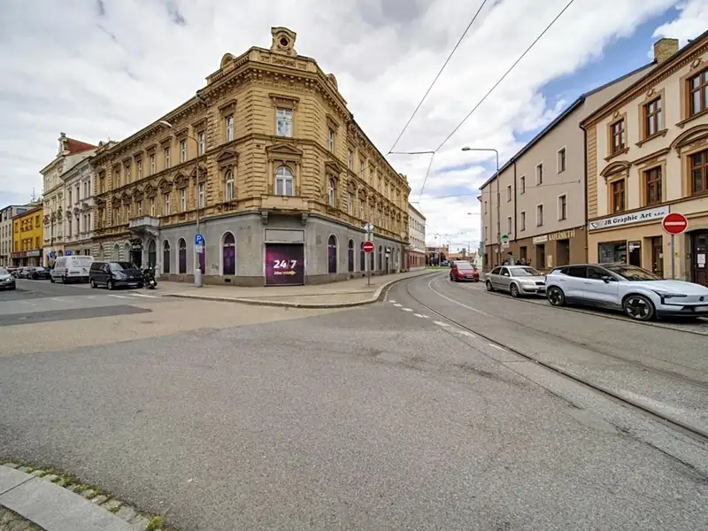 Pronájem komerční nemovitosti 230 m², Plzeň – náhled fotky 1