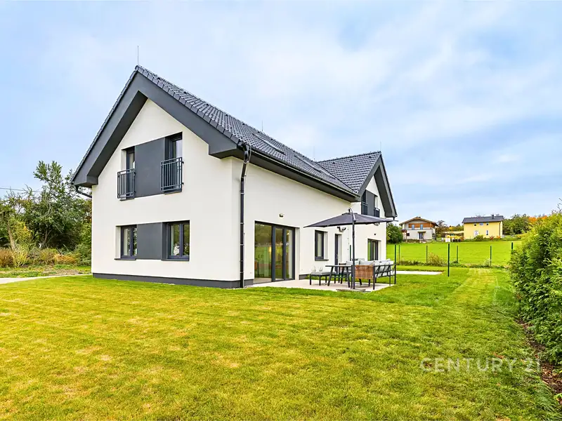 Prodej rodinného domu 113 m², pozemek 405 m², Škvorec – náhled fotky 1