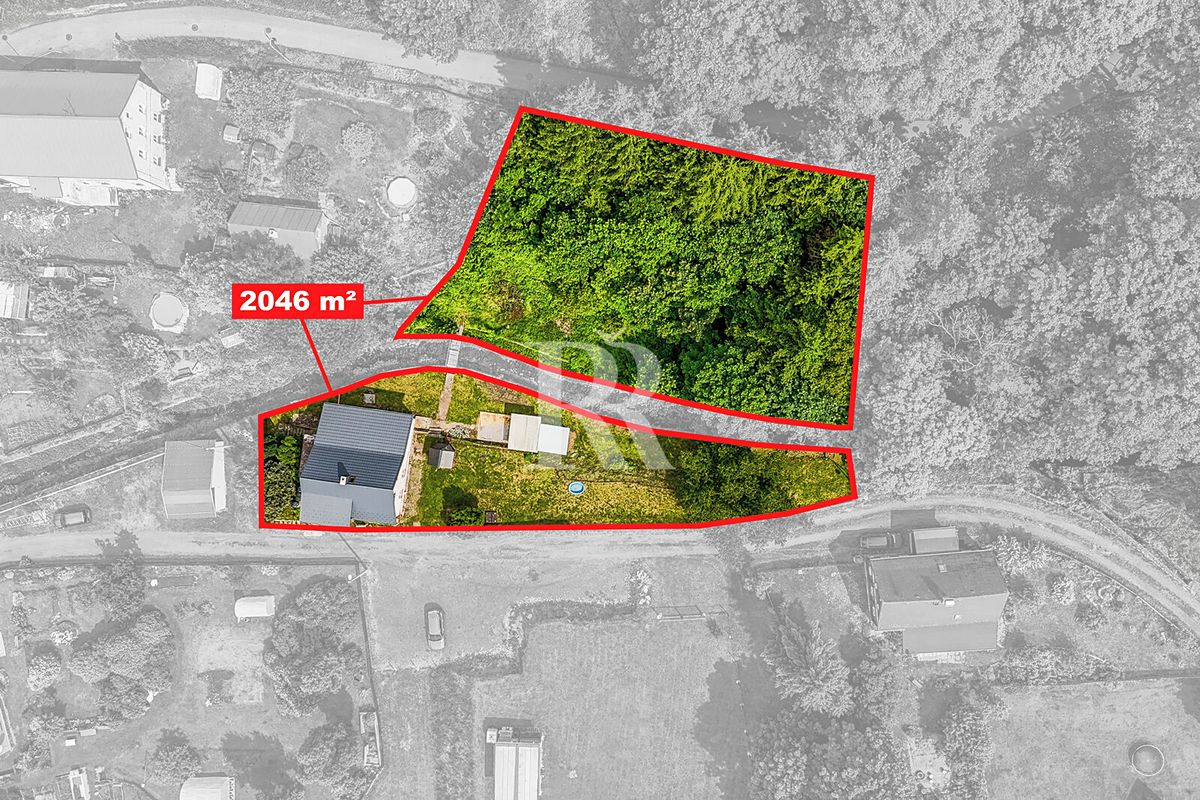 Prodej rodinného domu 140 m², pozemek 2046 m² – fotografie 2