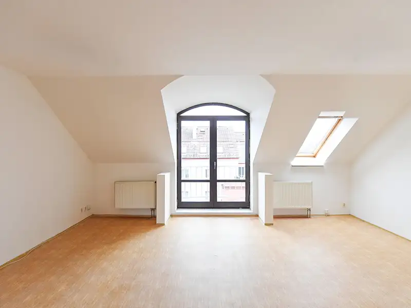 Prodej bytu 4+1 172 m², Praha – náhled fotky 2