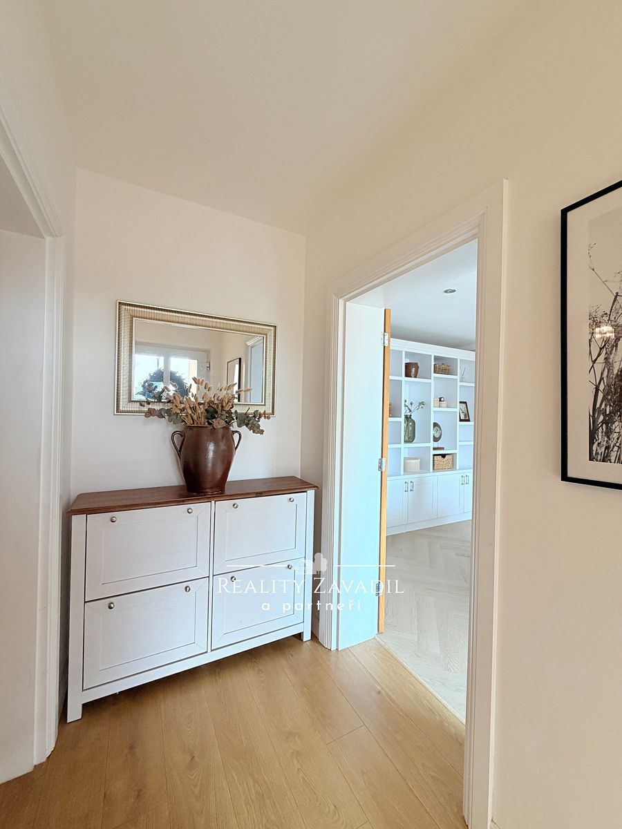 Prodej rodinného domu 155 m², pozemek 1232 m² – fotografie 4