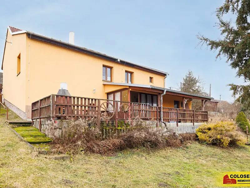 Prodej rodinného domu 270 m², pozemek 2240 m², Valtice – náhled fotky 1