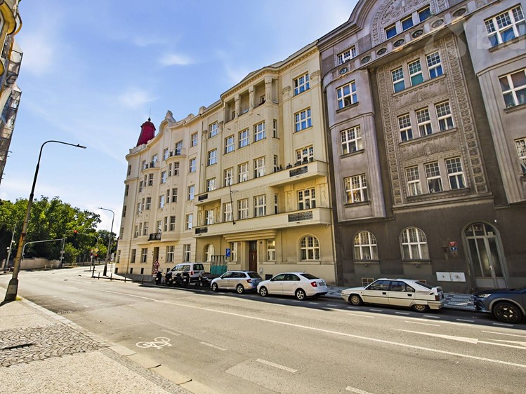 Квартира 2+kk на продаж, 82 м² (25 з 26)
