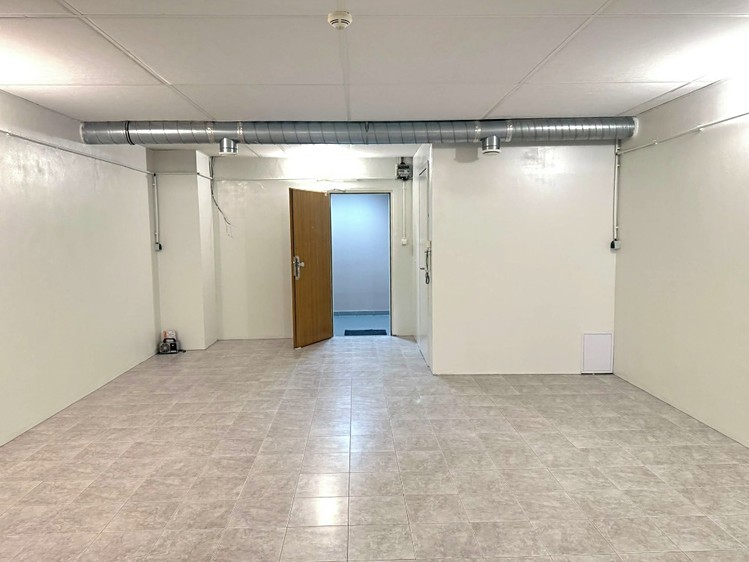 Комерційне приміщення на продаж, 39 м² (9 з 16)