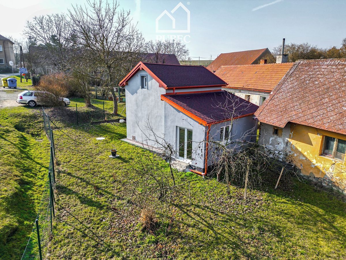 Prodej rodinného domu 115 m², pozemek 620 m² – fotografie 3
