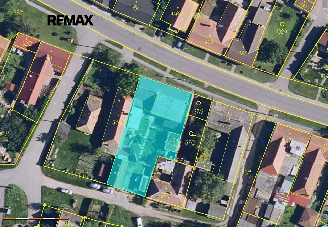 Prodej rodinného domu 257 m², pozemek 830 m² – fotografie 2