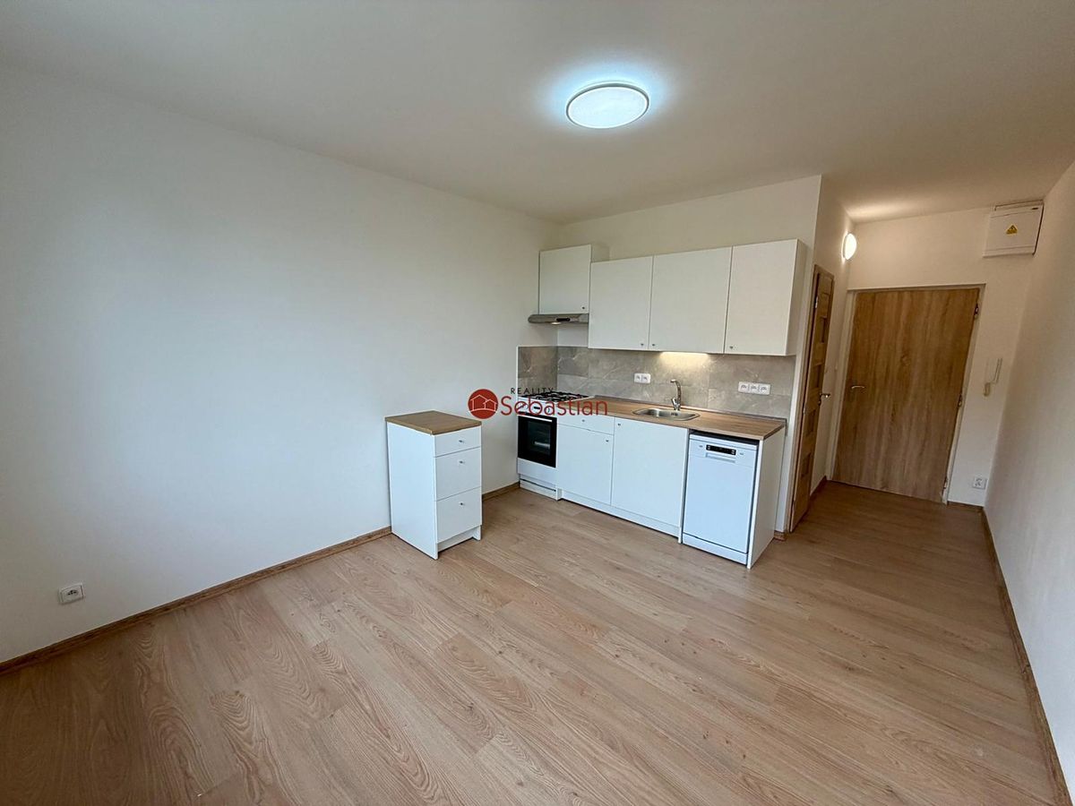 Pronájem bytu 2+kk 35 m²