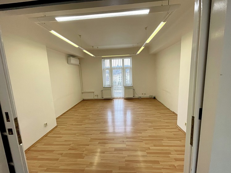 Pronájem komerčního prostoru, 140 m² (13 z 15)
