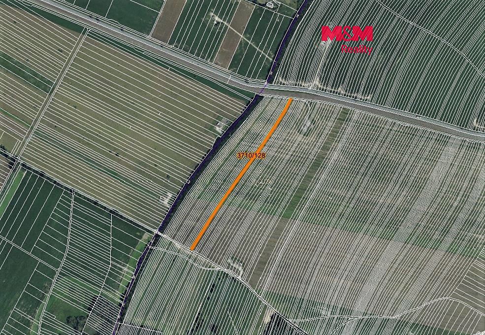 Prodej pole 1971 m², Vracov – fotka 1 z 3