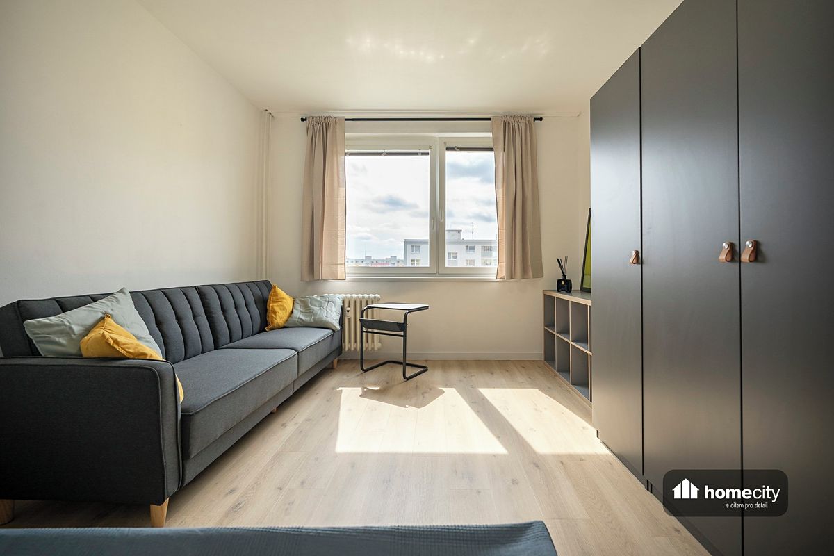 Pronájem bytu 1+1 34 m²