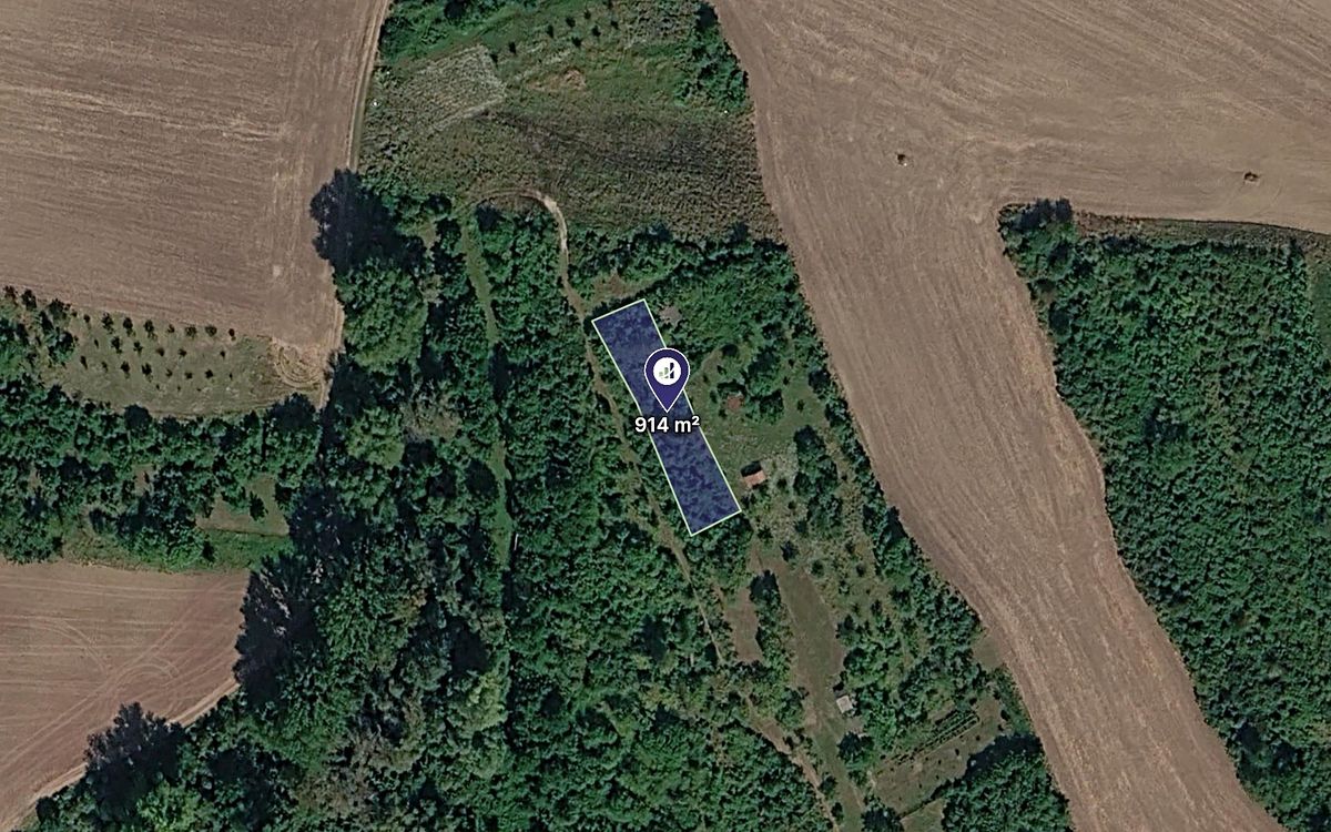 Prodej pole 914 m²