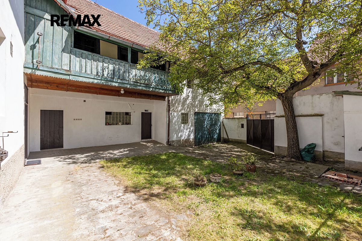 Prodej rodinného domu 140 m², pozemek 483 m² – fotografie 3