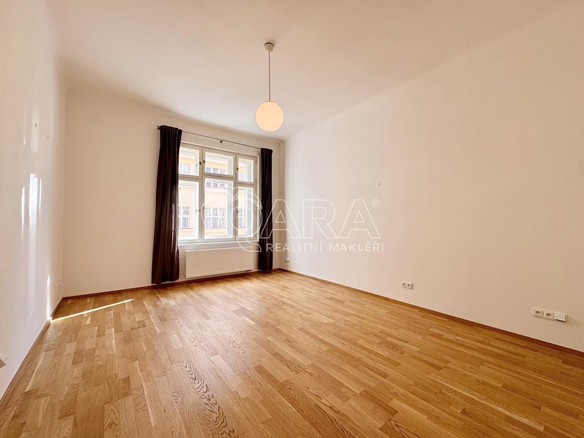 Pronájem bytu 2+kk 47 m² – fotografie 4