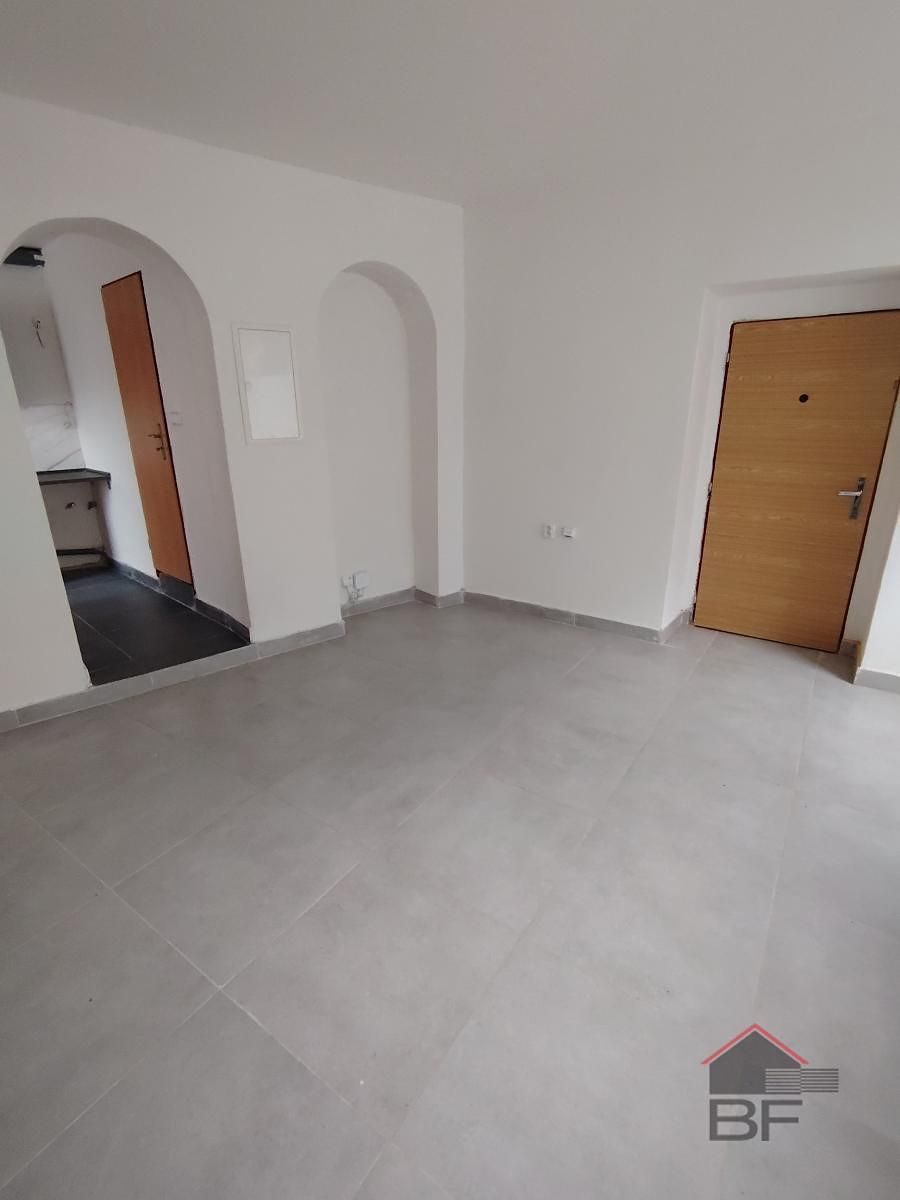Pronájem bytu 1+kk 25 m² – fotografie 5