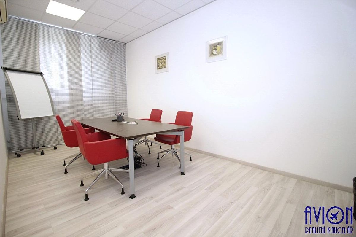 Pronájem kanceláře 50 m²