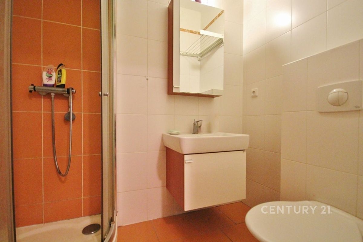 Pronájem bytu 1+1 44 m² – fotografie 2