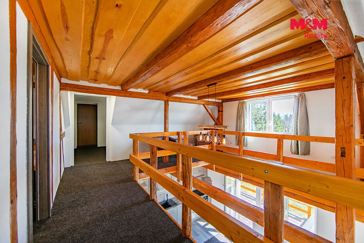 Prodej rodinného domu 160 m², pozemek 1476 m² – fotografie 5