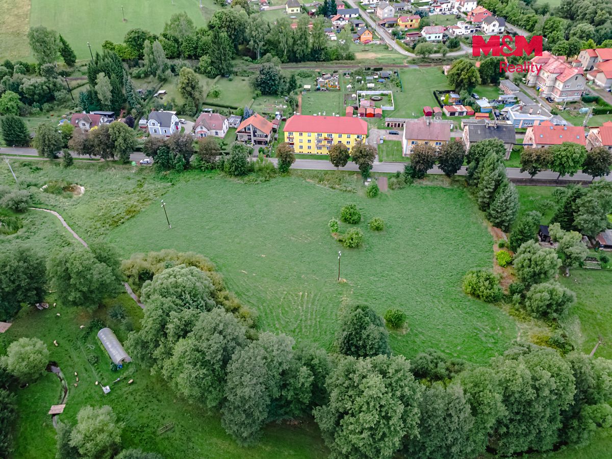 Prodej stavebního pozemku 1747 m² – fotografie 2