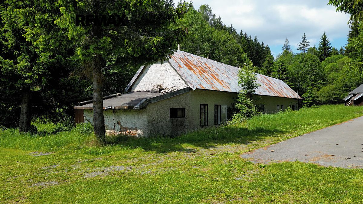 Prodej stavebního pozemku 836 m² – fotografie 2