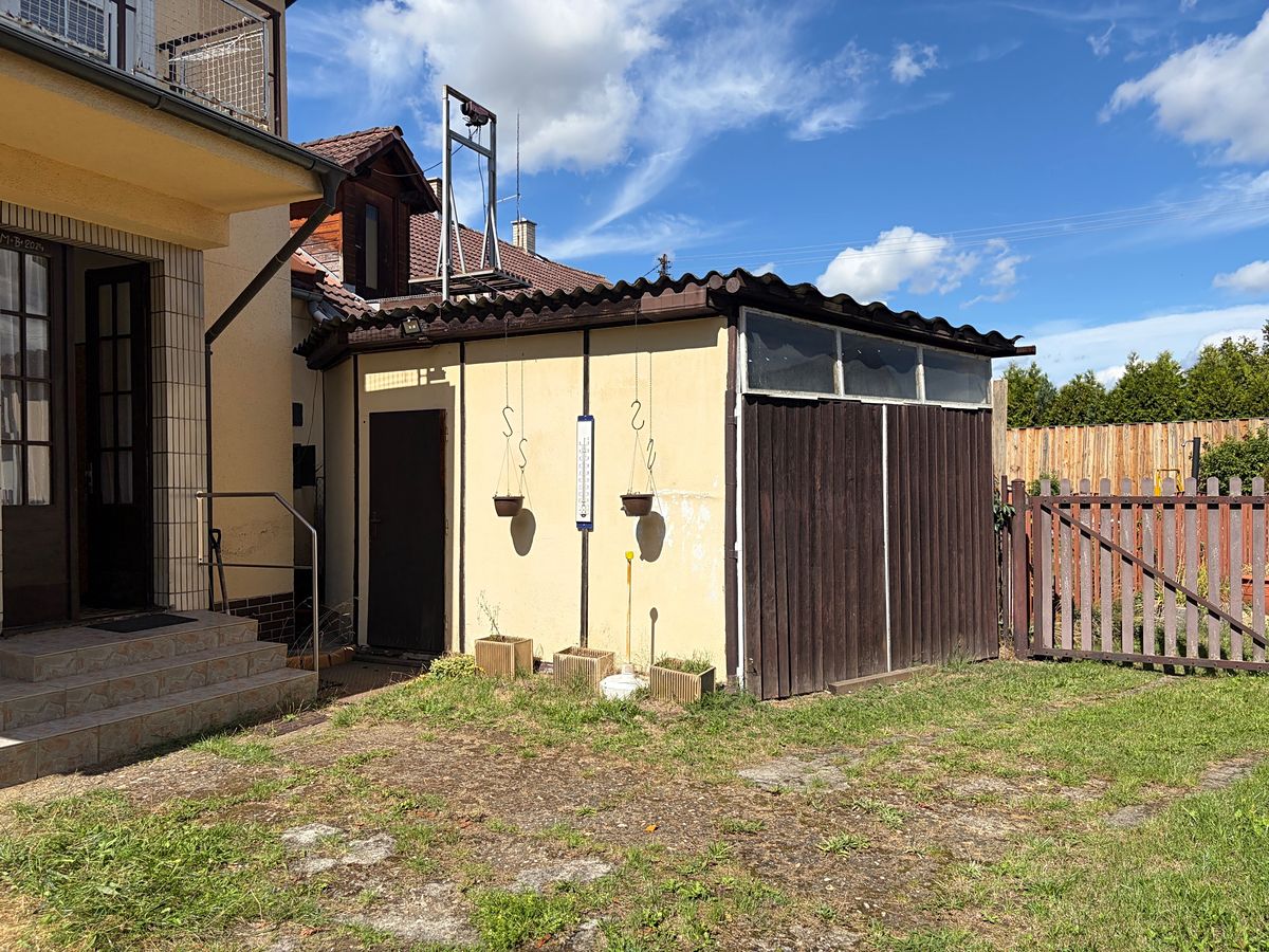 Prodej rodinného domu 193 m², pozemek 856 m² – fotografie 4