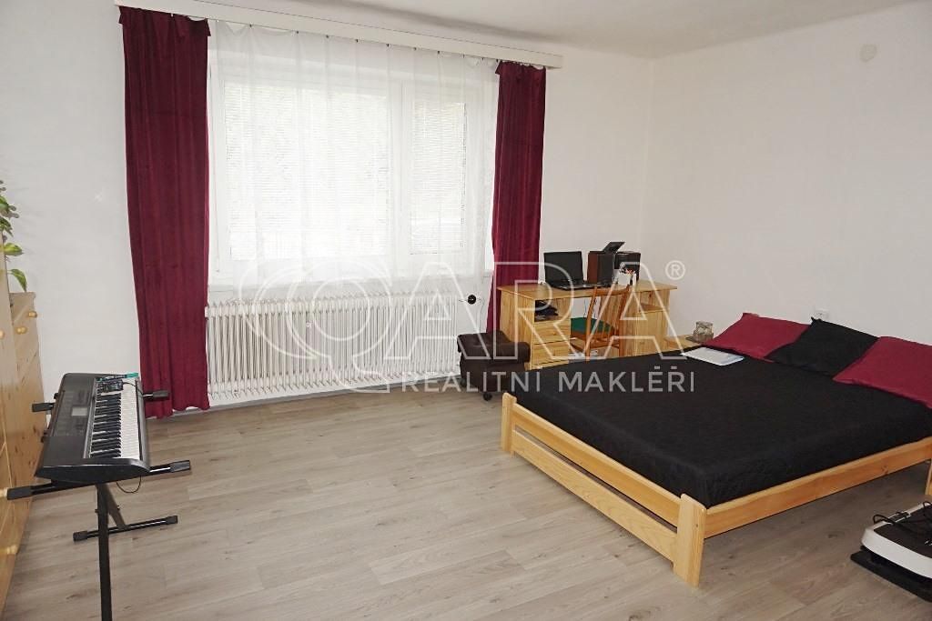 Prodej rodinného domu 92 m², pozemek 692 m² – fotografie 5