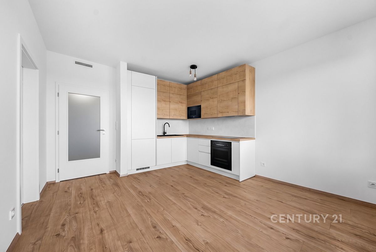 Pronájem bytu 2+kk 34 m²