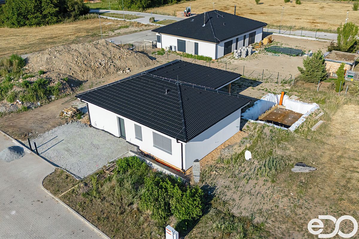 Prodej rodinného domu 108 m², pozemek 700 m² – fotografie 5