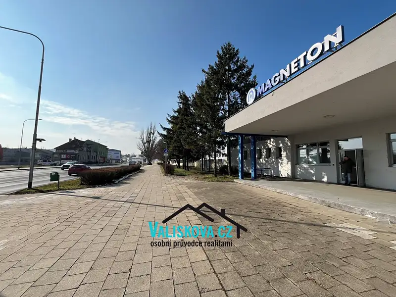 Pronájem kanceláře 347 m², Kroměříž – náhled fotky 1