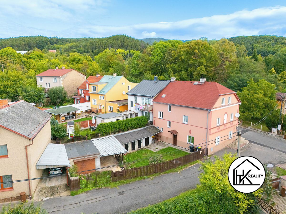 Prodej rodinného domu 326 m², pozemek 331 m²