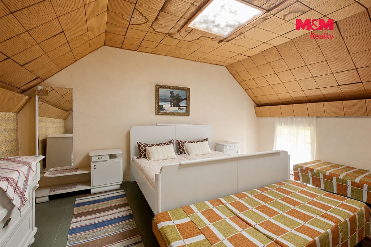 Prodej rodinného domu 180 m², pozemek 2581 m² – fotografie 3