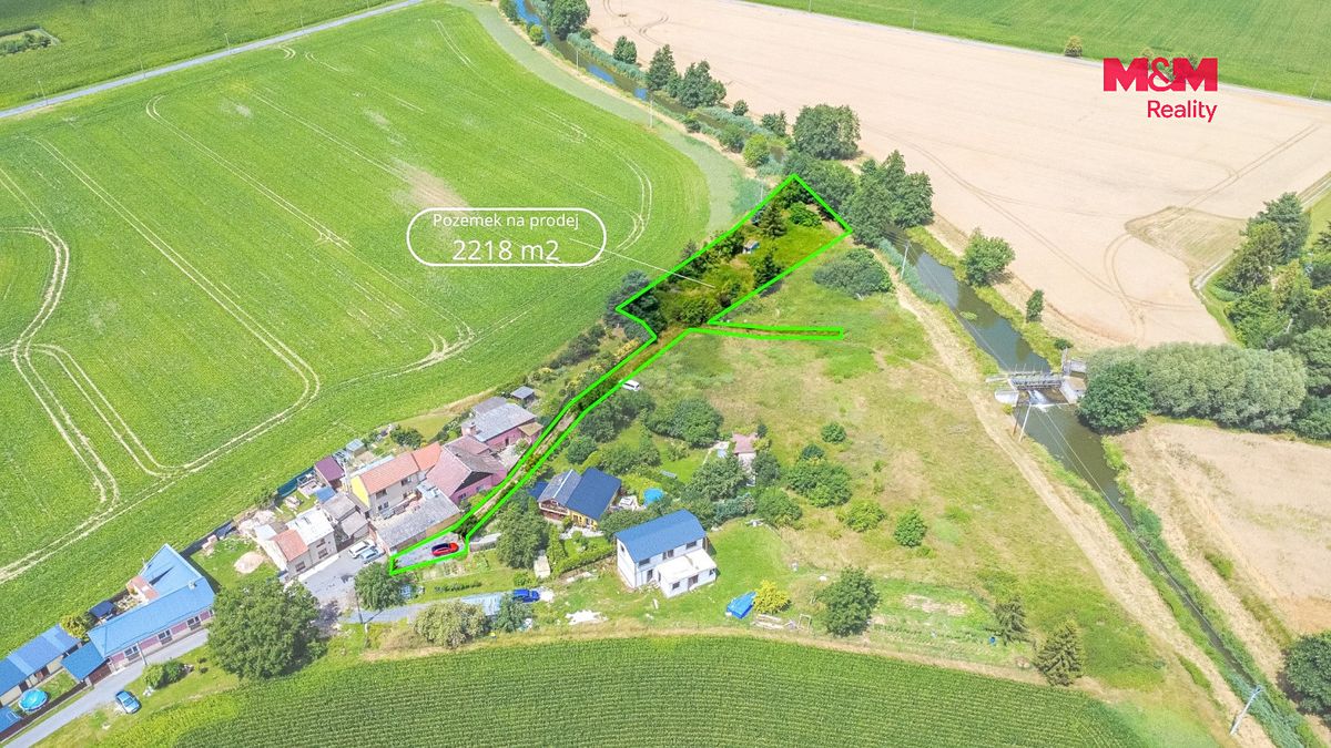 Prodej stavebního pozemku 1718 m² – fotografie 2