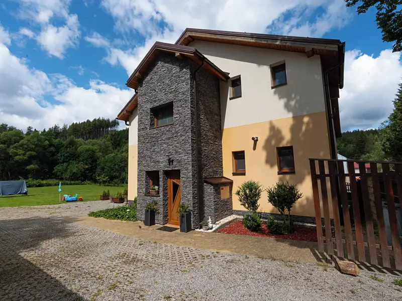 Prodej ubytovacího zařízení 450 m², Makov – náhled fotky 2