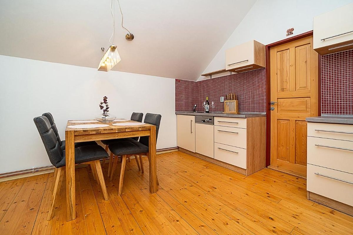 Pronájem bytu 2+kk 45 m² – fotografie 2