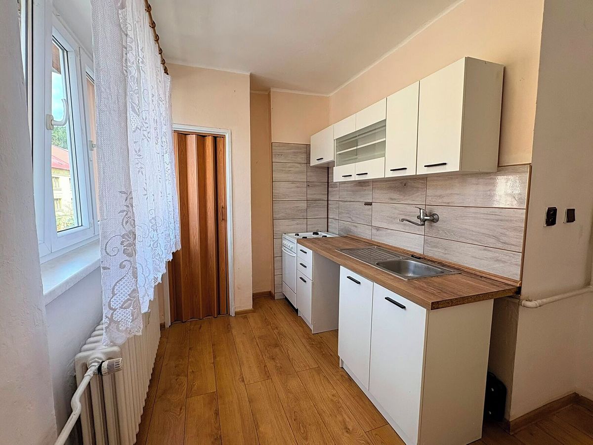 Pronájem bytu 1+1 37 m² – fotografie 3