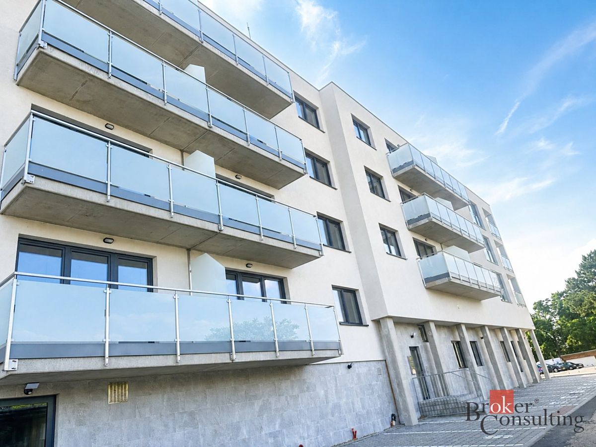 Pronájem bytu 2+kk 60 m²