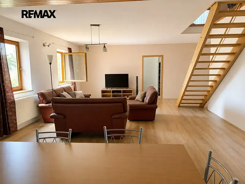 Prodej rodinného domu 200 m², pozemek 482 m², Františkovy Lázně – náhled fotky 1