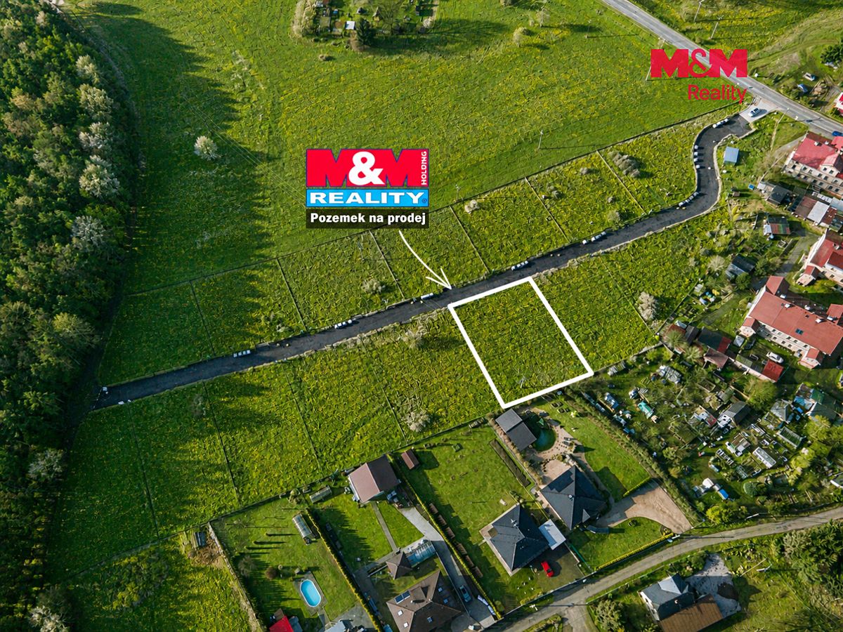 Prodej stavebního pozemku 1102 m² – fotografie 2