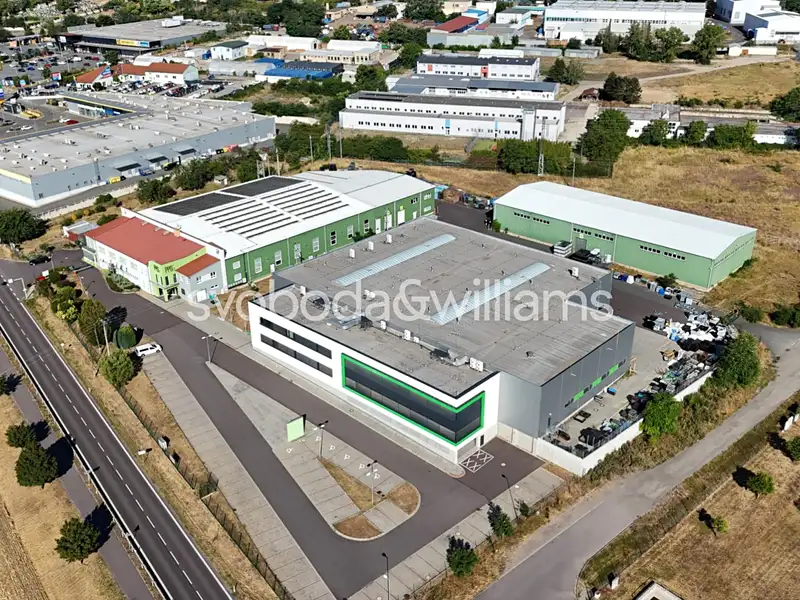 Pronájem výrobní haly, prostoru 4204 m², Znojmo – náhled fotky 3
