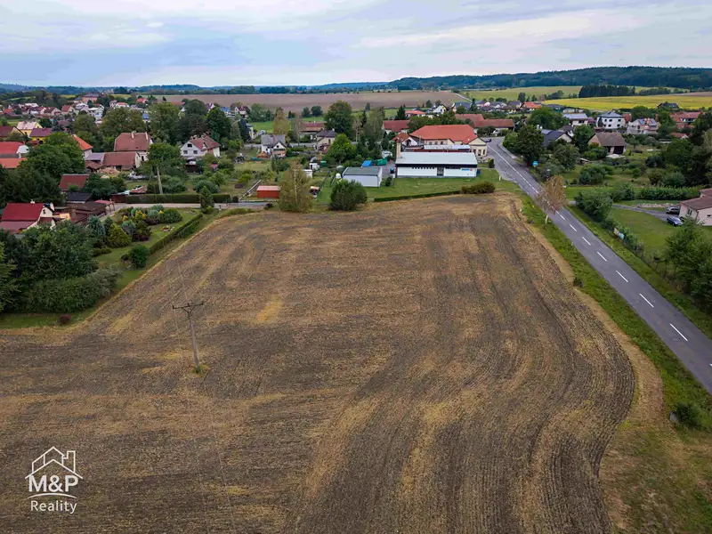 Prodej stavebního pozemku 1000 m², Sruby – náhled fotky 1