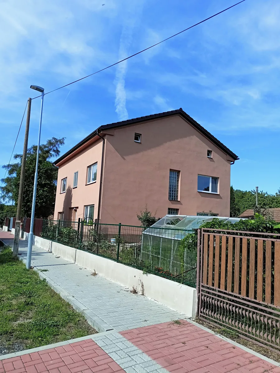 Prodej rodinného domu 220 m², pozemek 450 m²