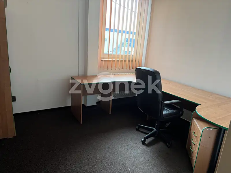 Pronájem kanceláře 151 m², Otrokovice – náhled fotky 3