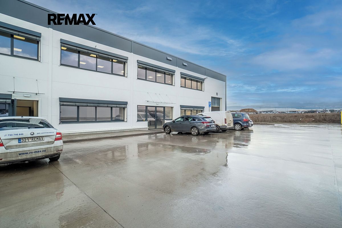 Pronájem obchodního prostoru 289 m² – fotografie 2